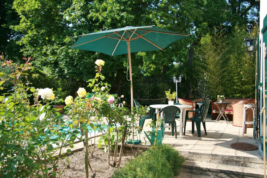 Chambres d'hotes Les Hibiscus Maisons-Laffitte Extérieur photo