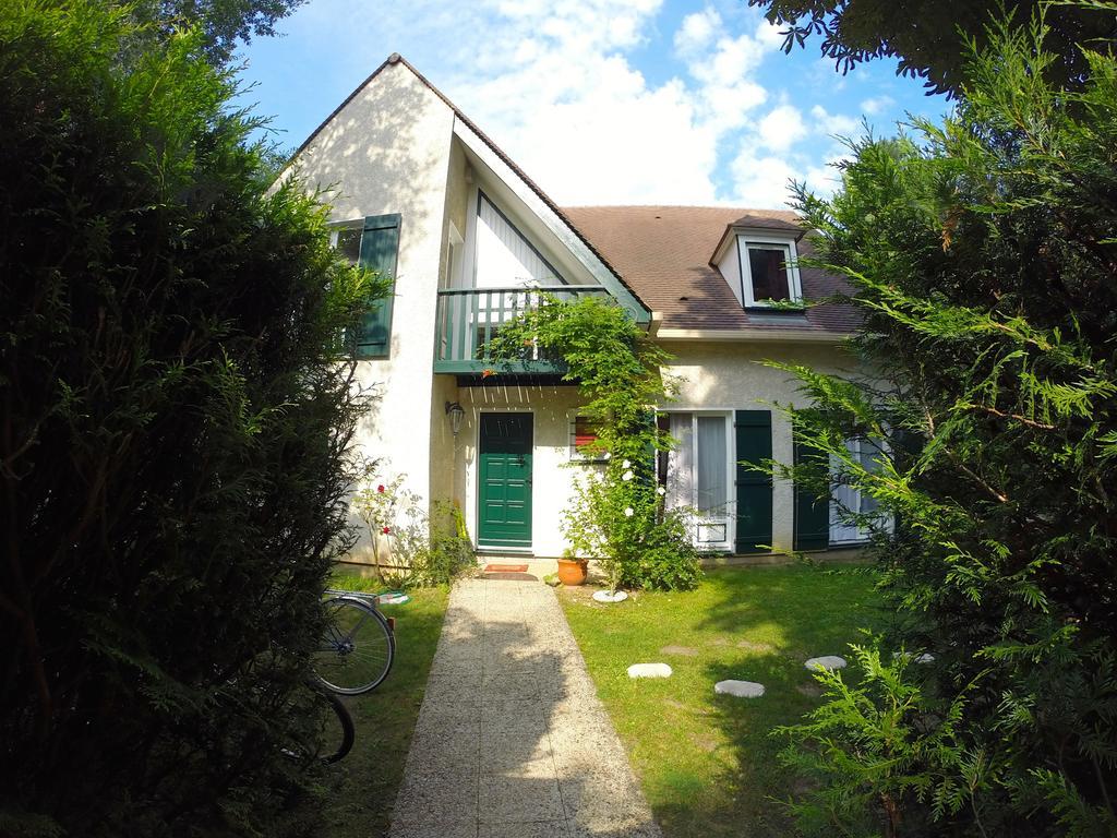 Chambres d'hotes Les Hibiscus Maisons-Laffitte Extérieur photo